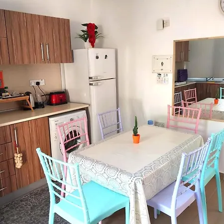 Kyrenia Center, Entire House, Bungalowa3, Price Performance * Kornos